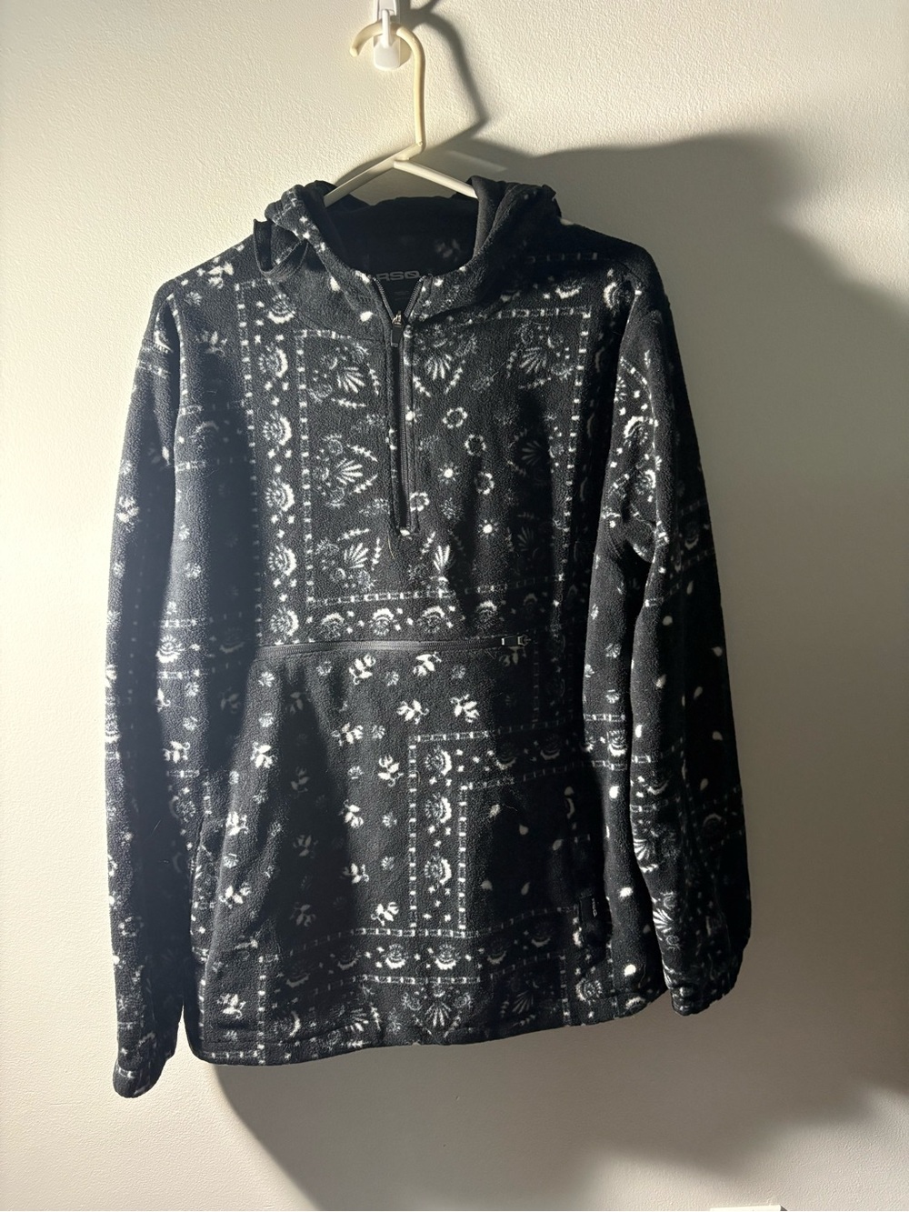 RSQ Black White Bandana Print Fleece Quarter Zip Hoodie Size Medium